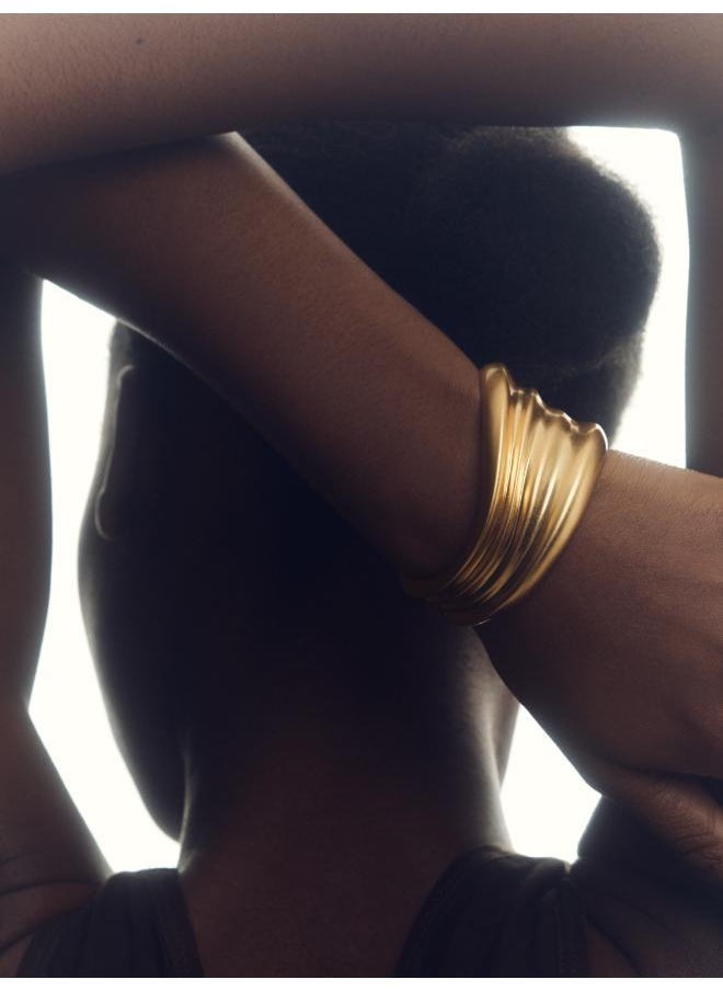 buy-reiss-florence-fluid-cuff_yib