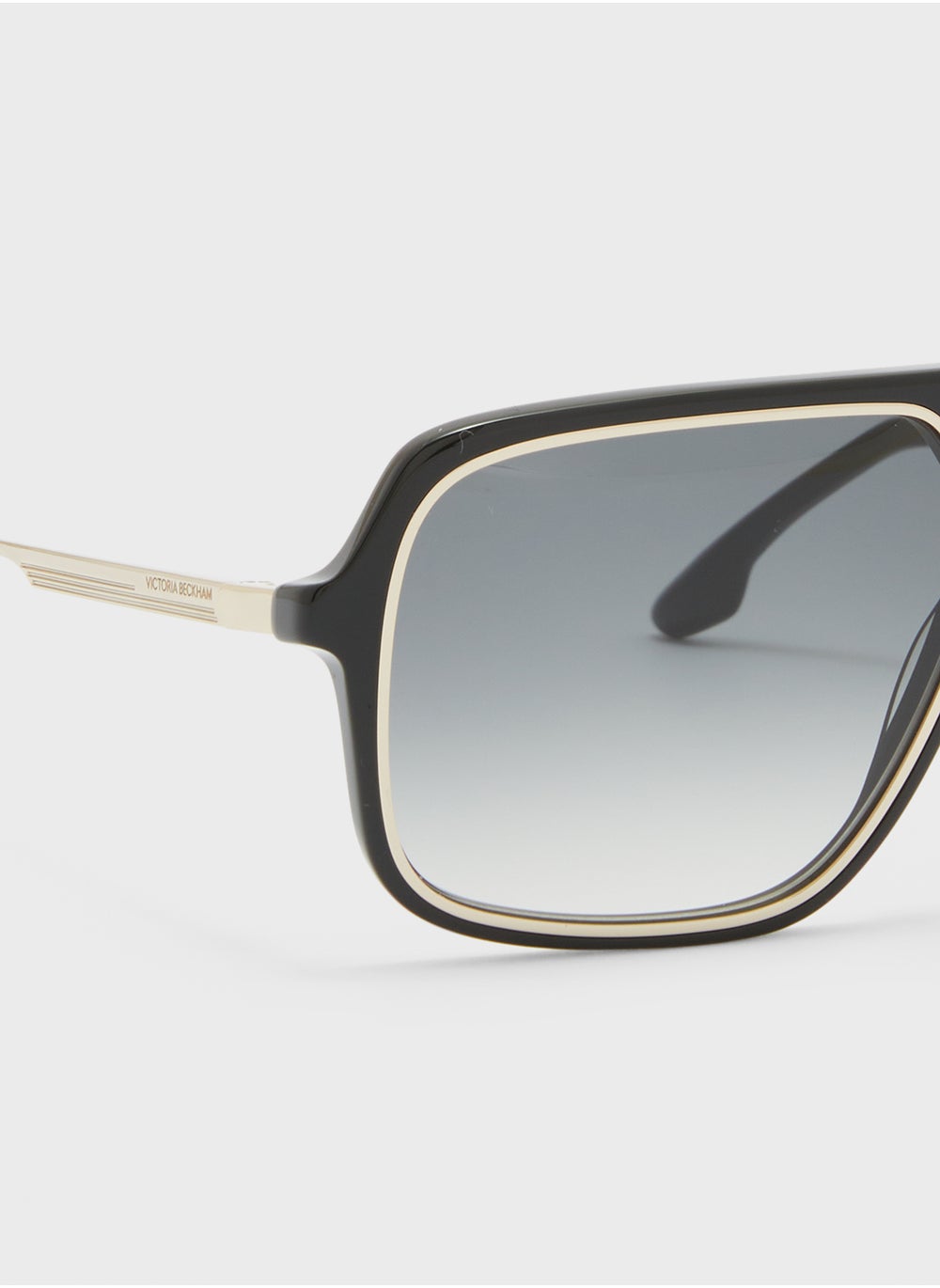 buy-victoria-beckham-navigator-sunglasses_5nn