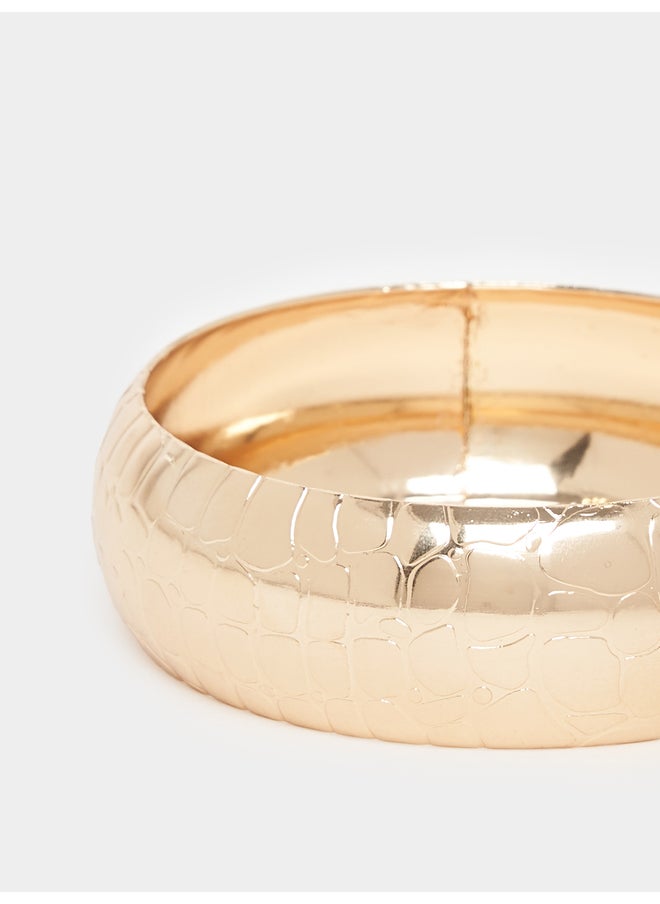 buy-styli-styli-metallic-chunky-bangle_8in