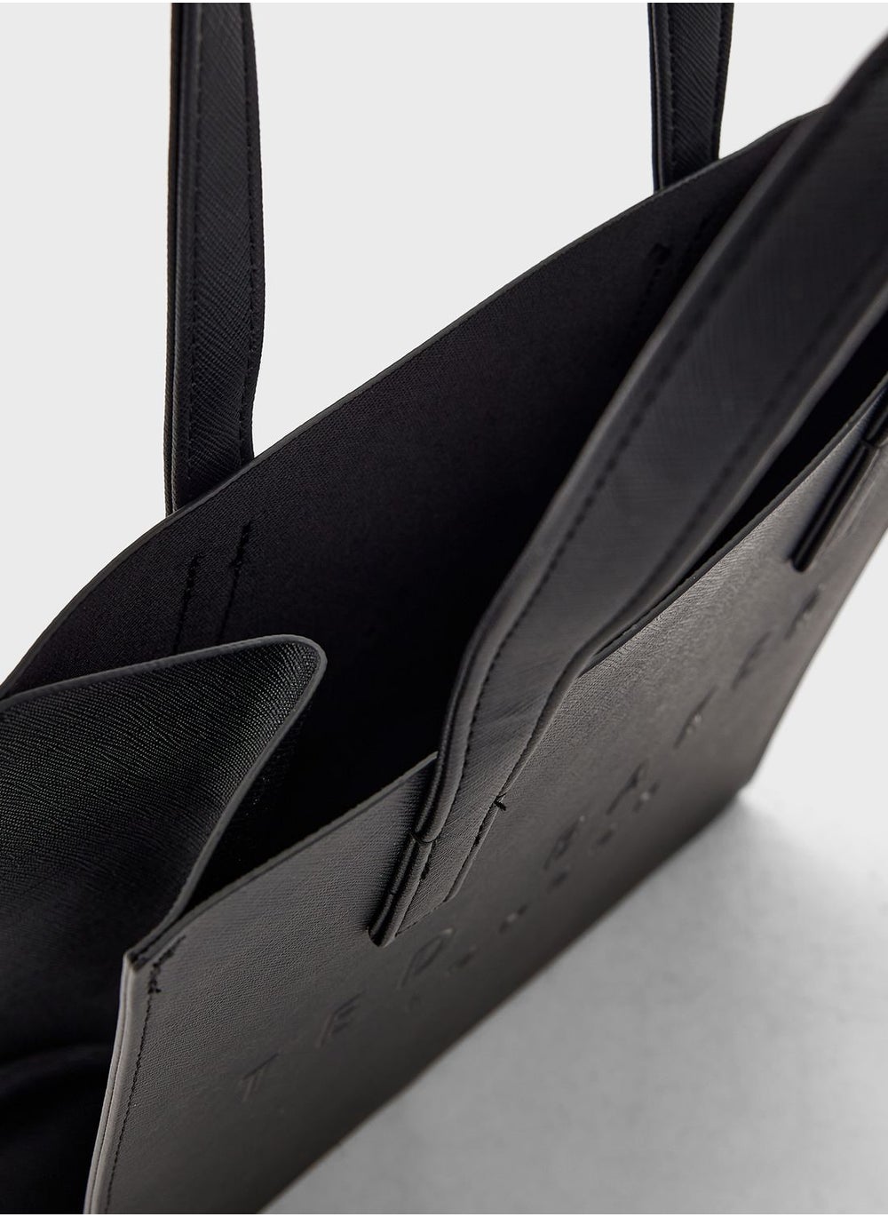 buy-ted-baker-seacon-small-crosshatch-icon-bag_u54