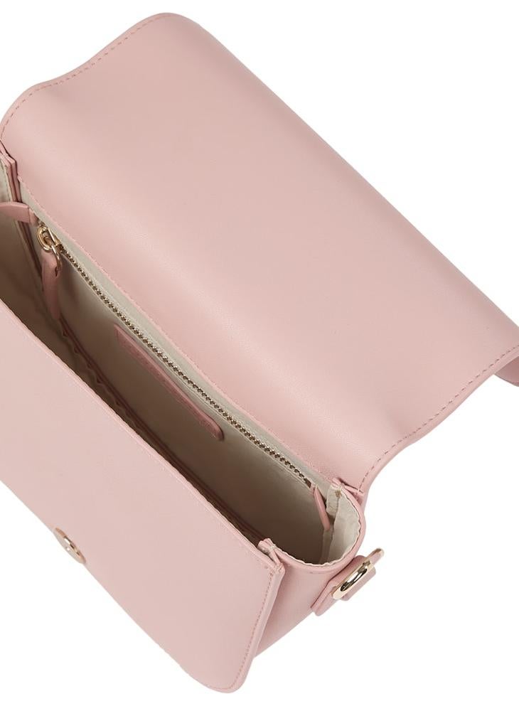 buy-tommy-hilfiger-logotape-saddle-bag_n16