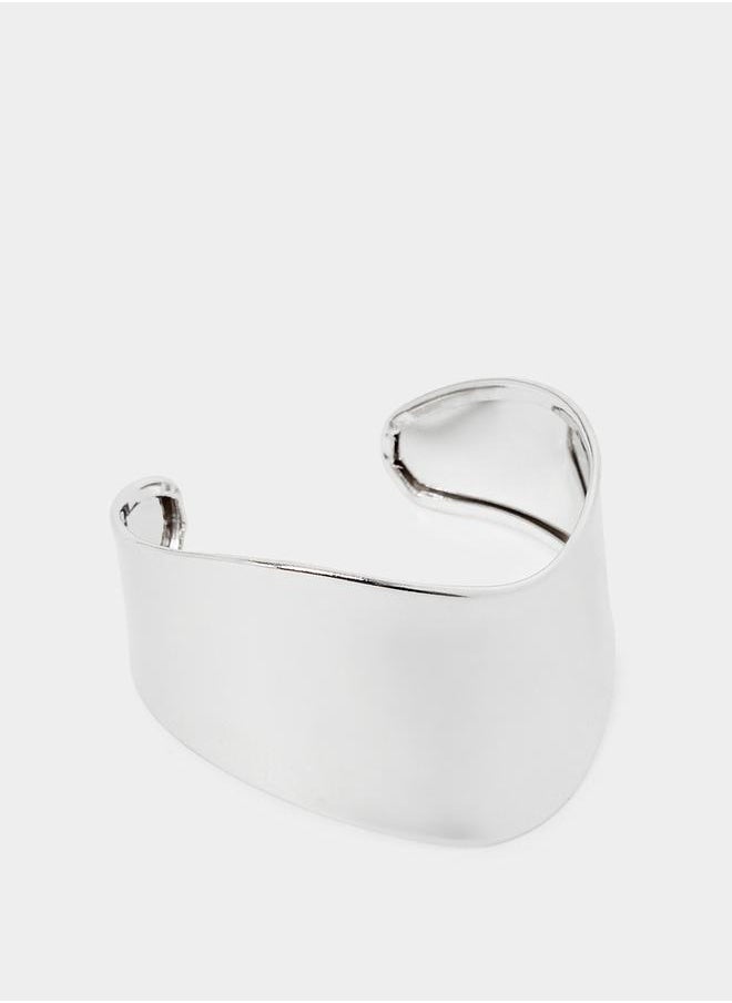 buy-styli-textured-wide-cuff-bangle_qli