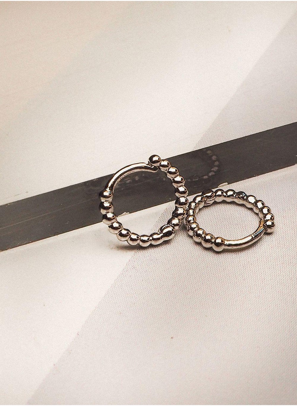 buy-luv-aj-mini-continuous-cuff-earrings_k50