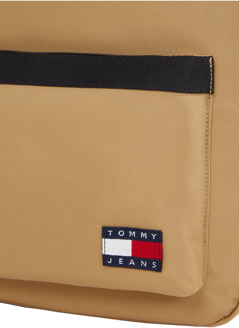 buy-tommy-jeans-essential-badge-dome-backpack_fkj