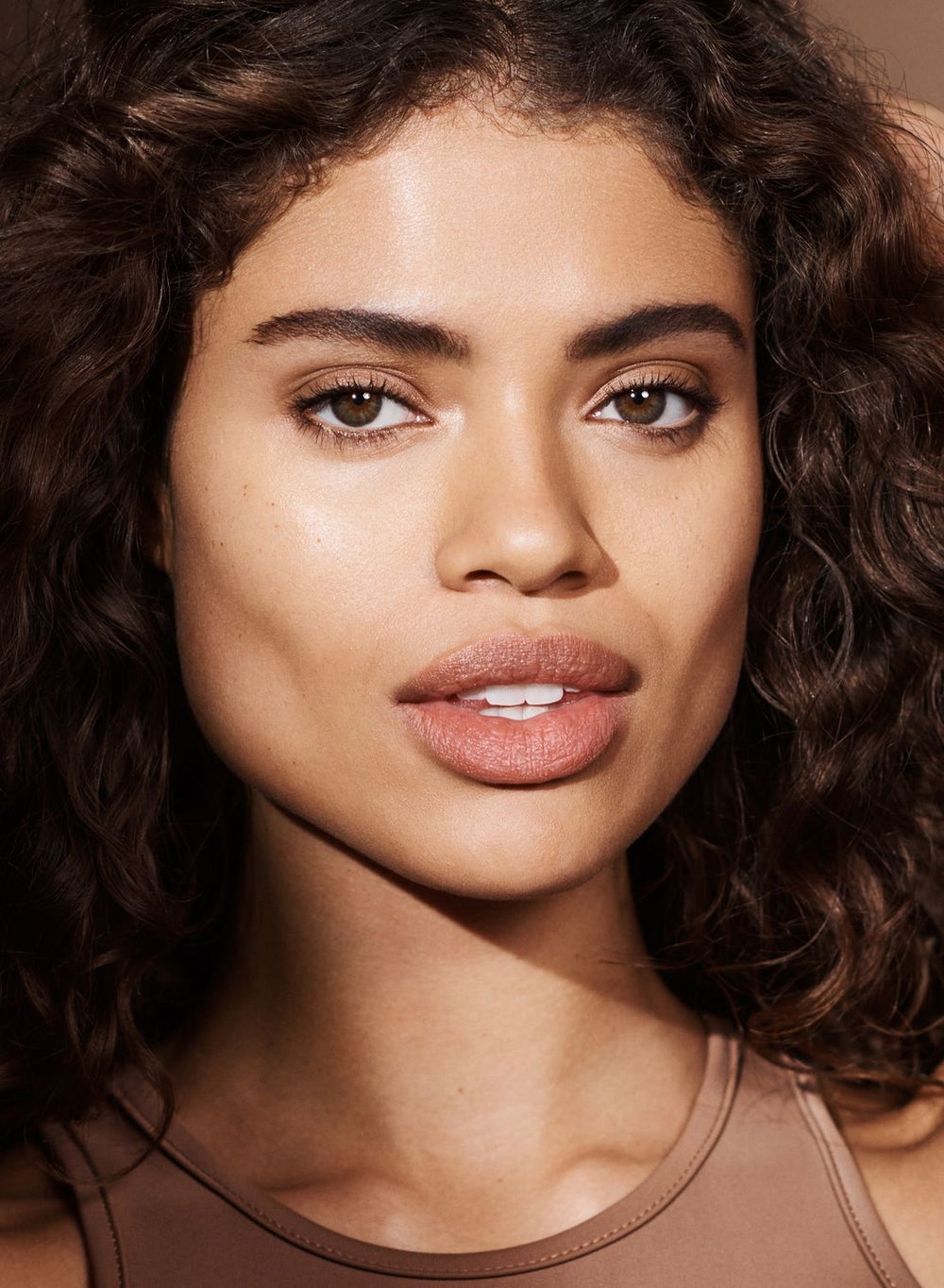 buy-max-factor-creme-puff-pressed-compact-powder-081-truly-fair-14g_ibz