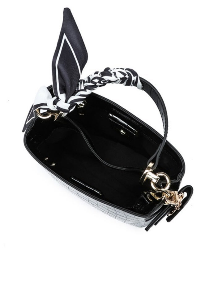 buy-fyor-accented-textured-handbag-bd-108_kx4