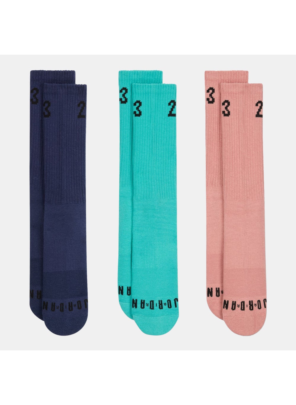 buy-jordan-essentials-crew-socks-3-pairs_h70