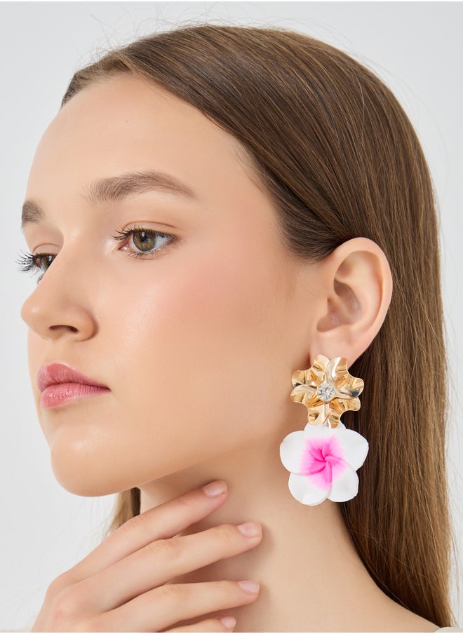 buy-styli-embellished-floral-dangle-earrings_cai