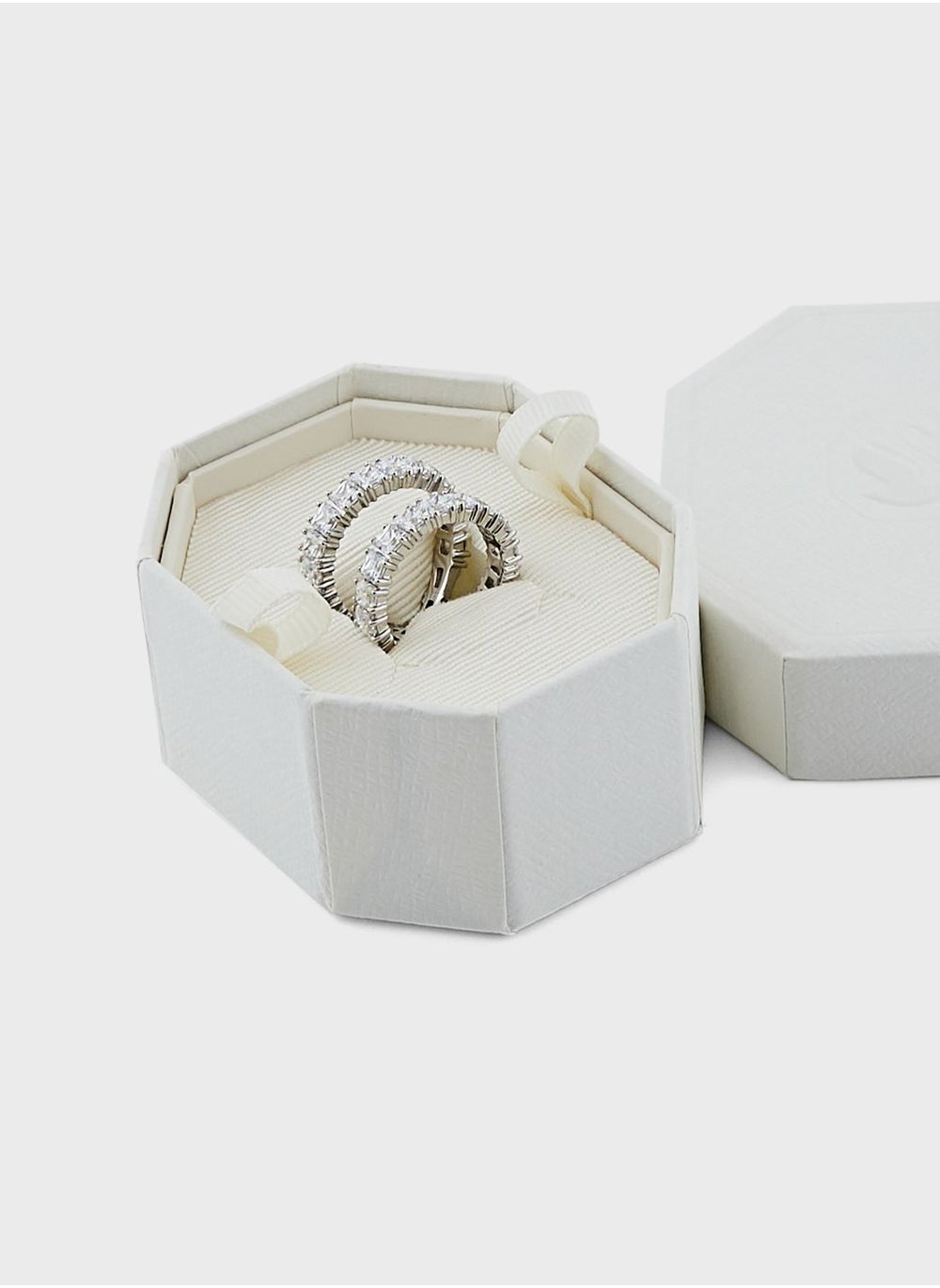 buy-swarovski-hyperbola-ring_lec