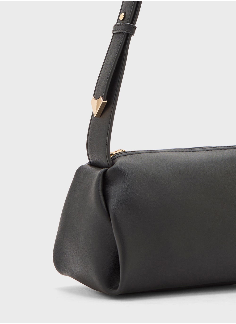 buy-ella-baguette-shaped-crossbody-bag_s1l