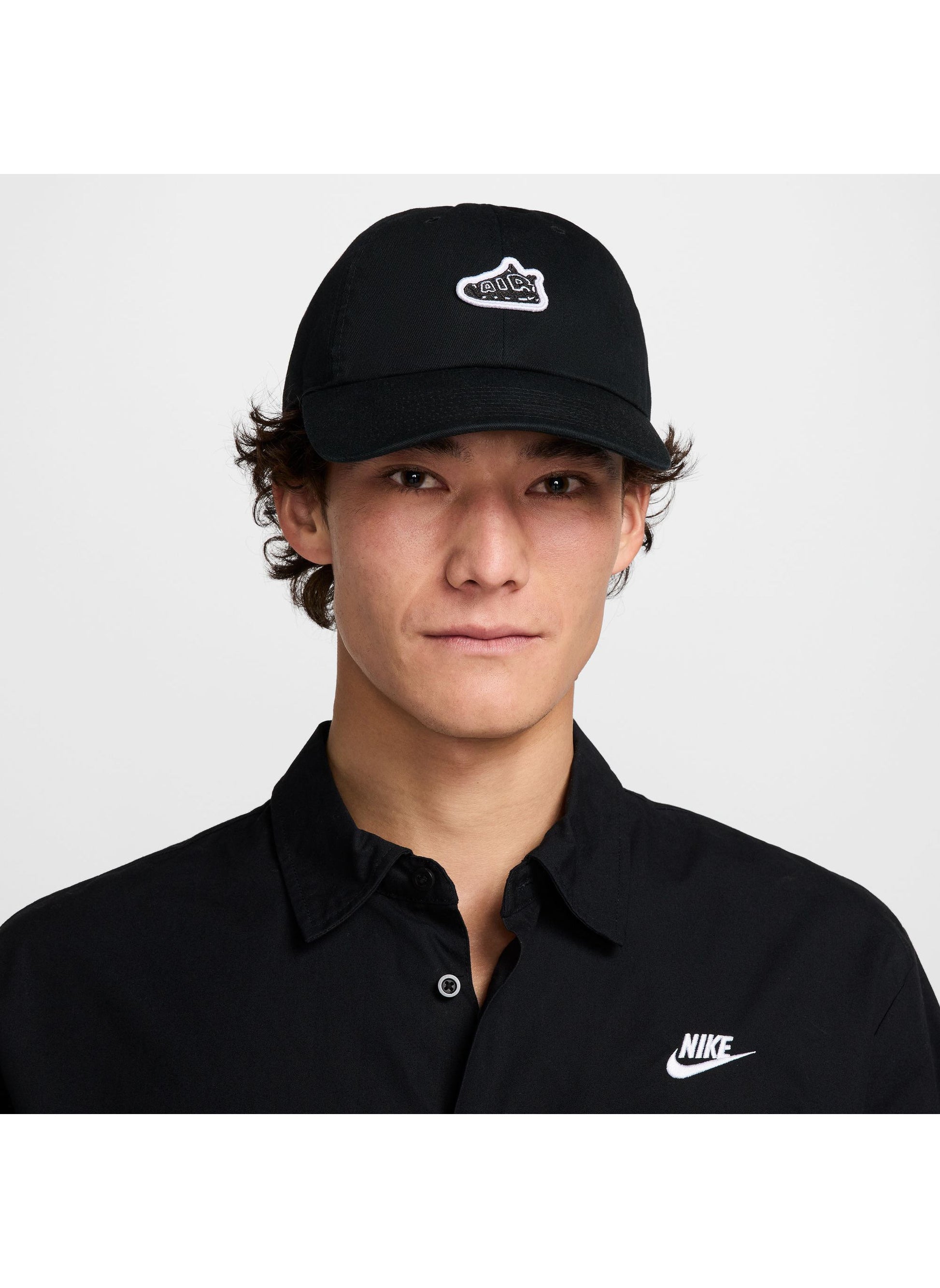 buy-nike-club-unstructured-patch-cap_flo
