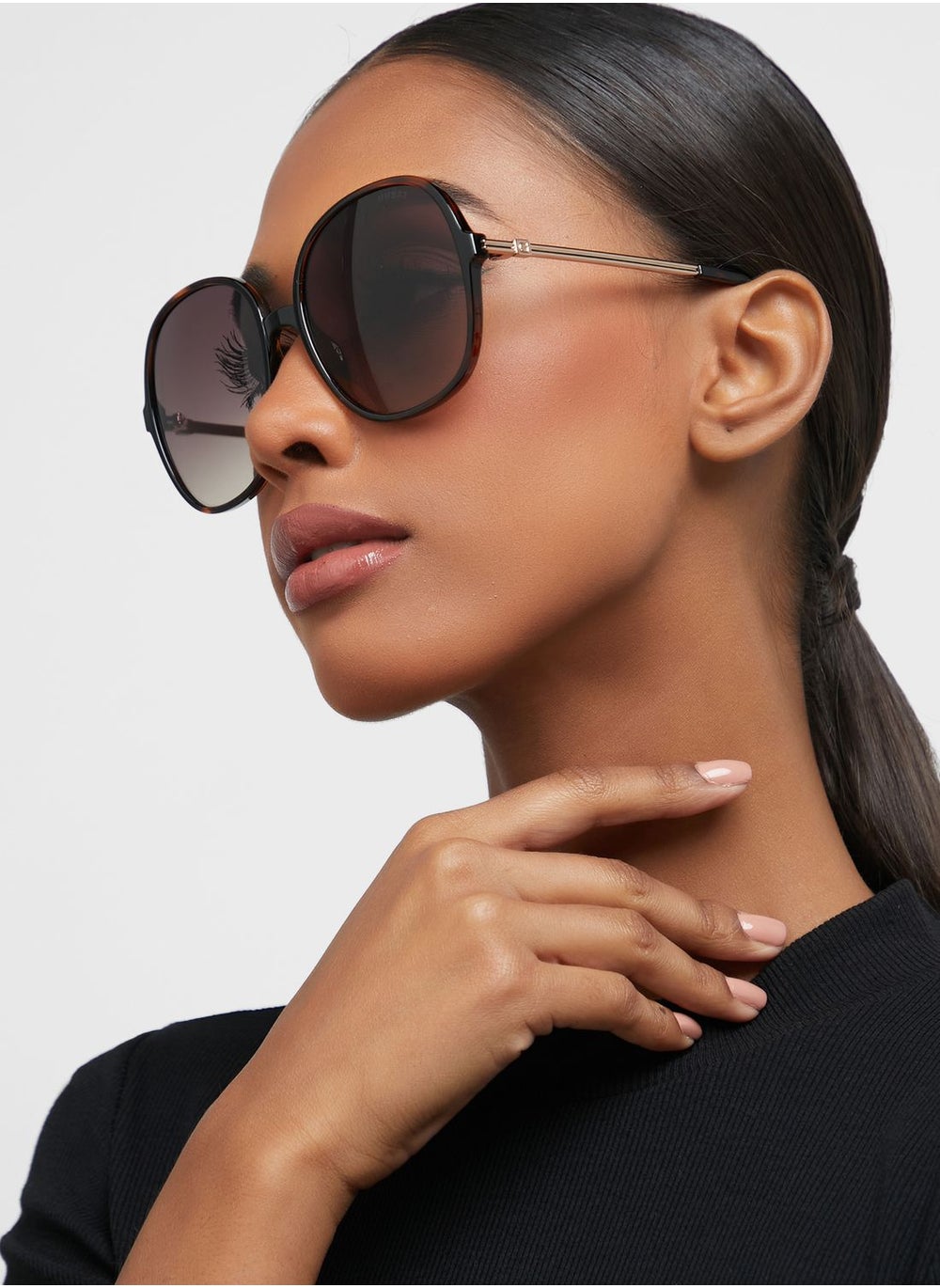 buy-guess-oversized-sunglasses_4eu