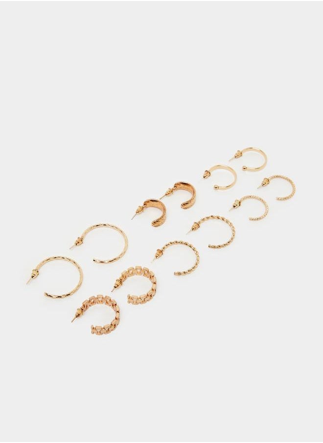 buy-styli-embellished-floral-earrings_6d0