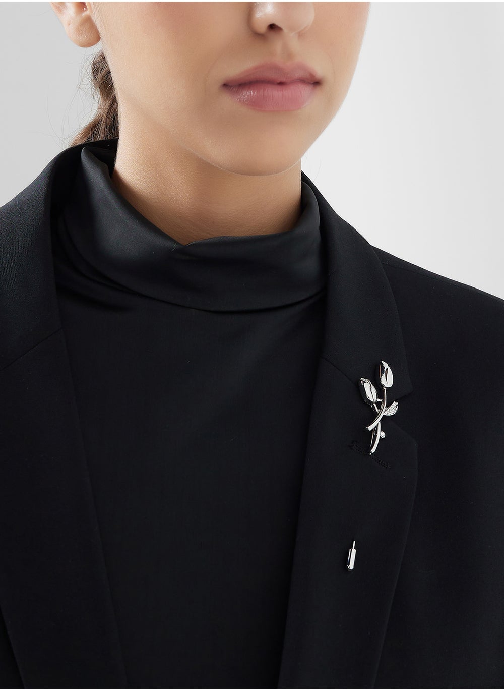 buy-ella-floral-diamante-brooch_p5m