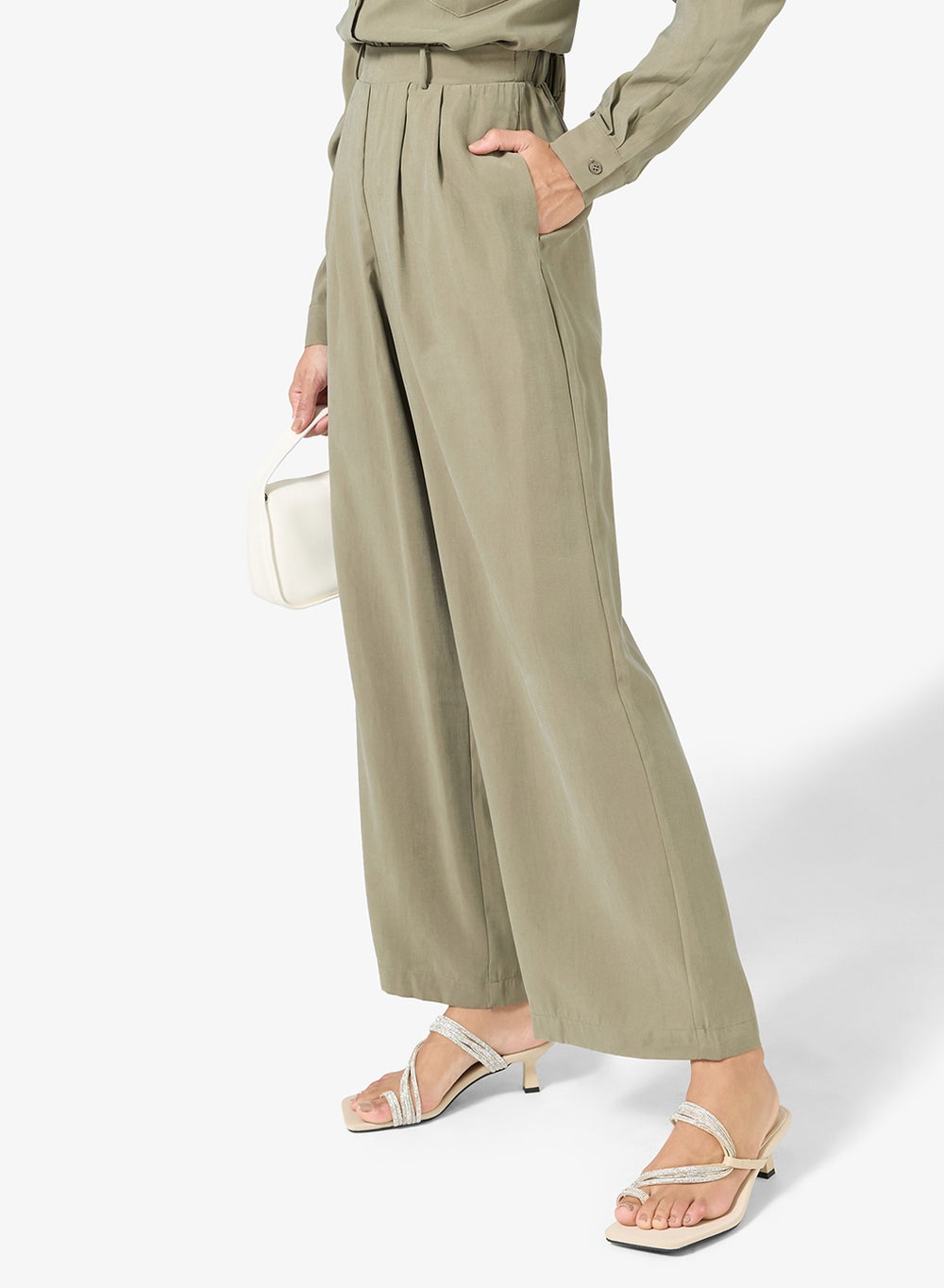 buy-khizana-heeled-sandals_8w3