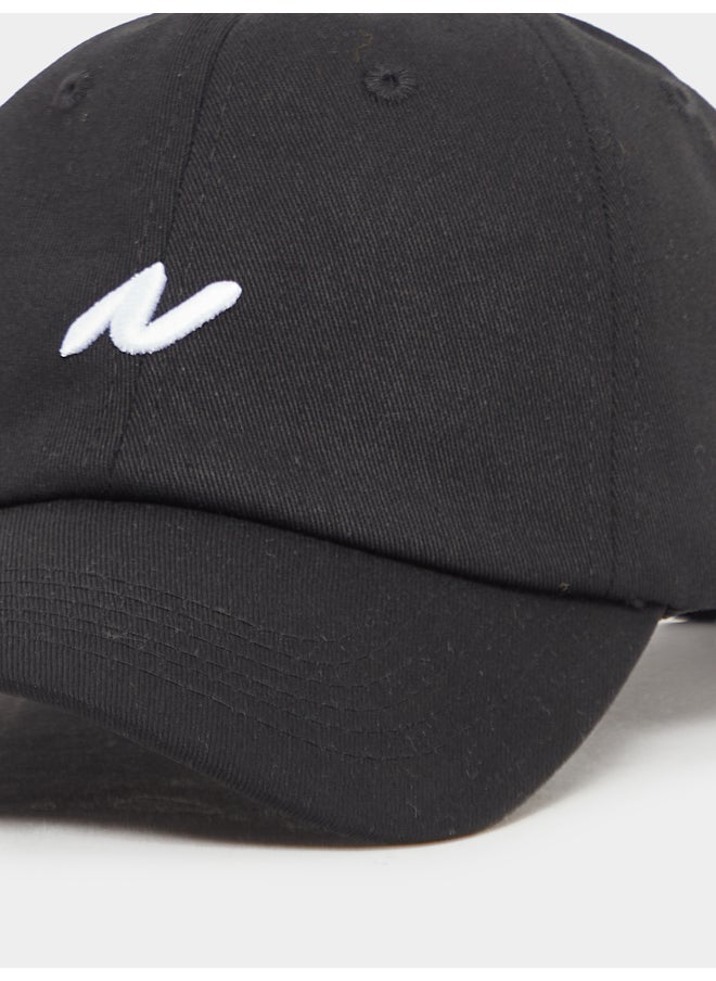 buy-styli-styli-black-embroidered-baseball-cap_ky4