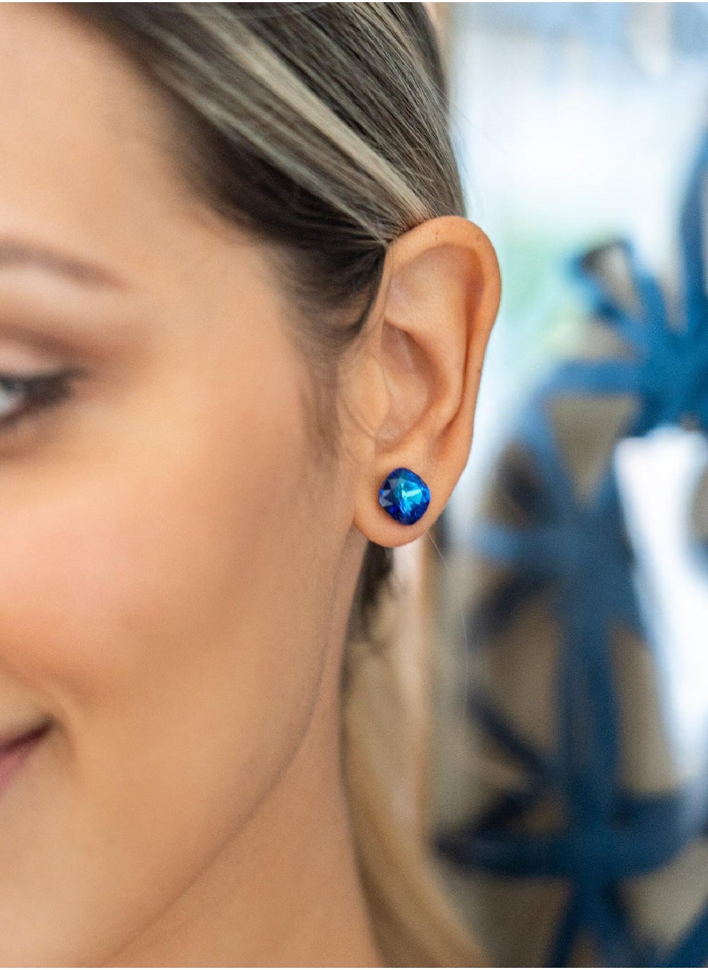 buy-seona-sophia-bermuda-blue-crystal-stud-earrings-captivating-color_9w4