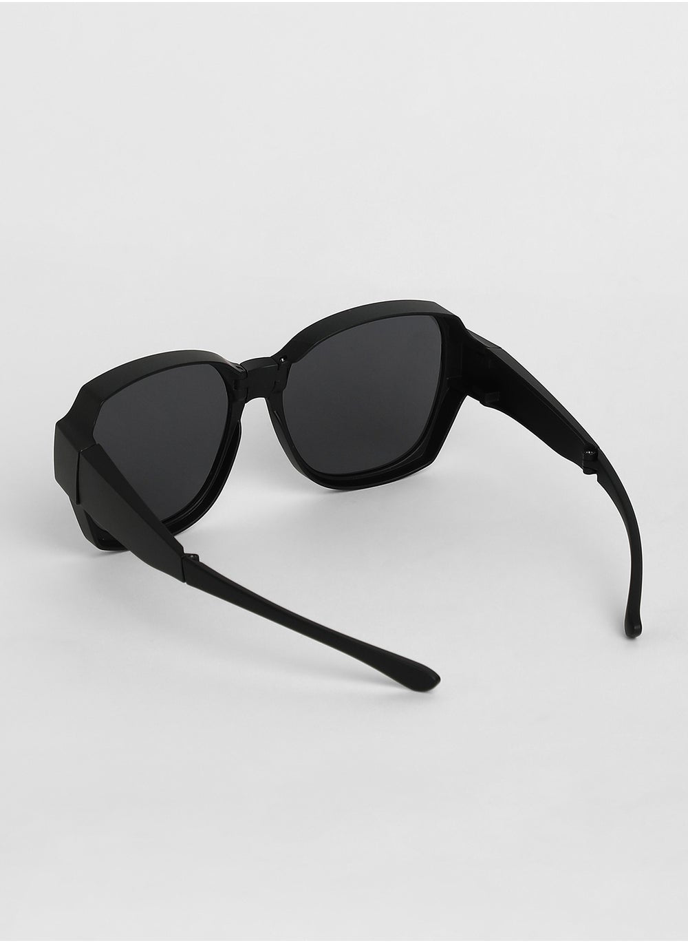 buy-haute-sauce-haute-sauce-unisex-foldable-oversized-sunglasses-for-casual-wear-one-size-black-polycarbonate-frame-black-polarized-lens-full-rim-eyewear-for-woman-girls_jns