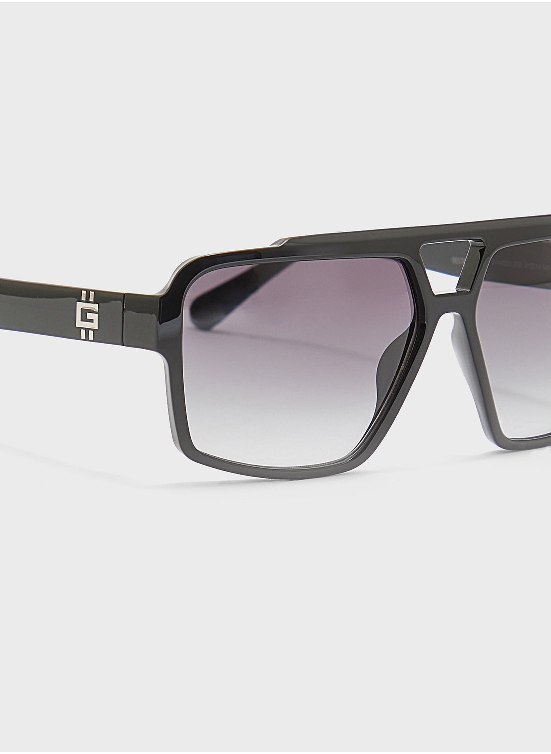 buy-guess-gu0022301b61-wayfarers-sunglasses_n7o