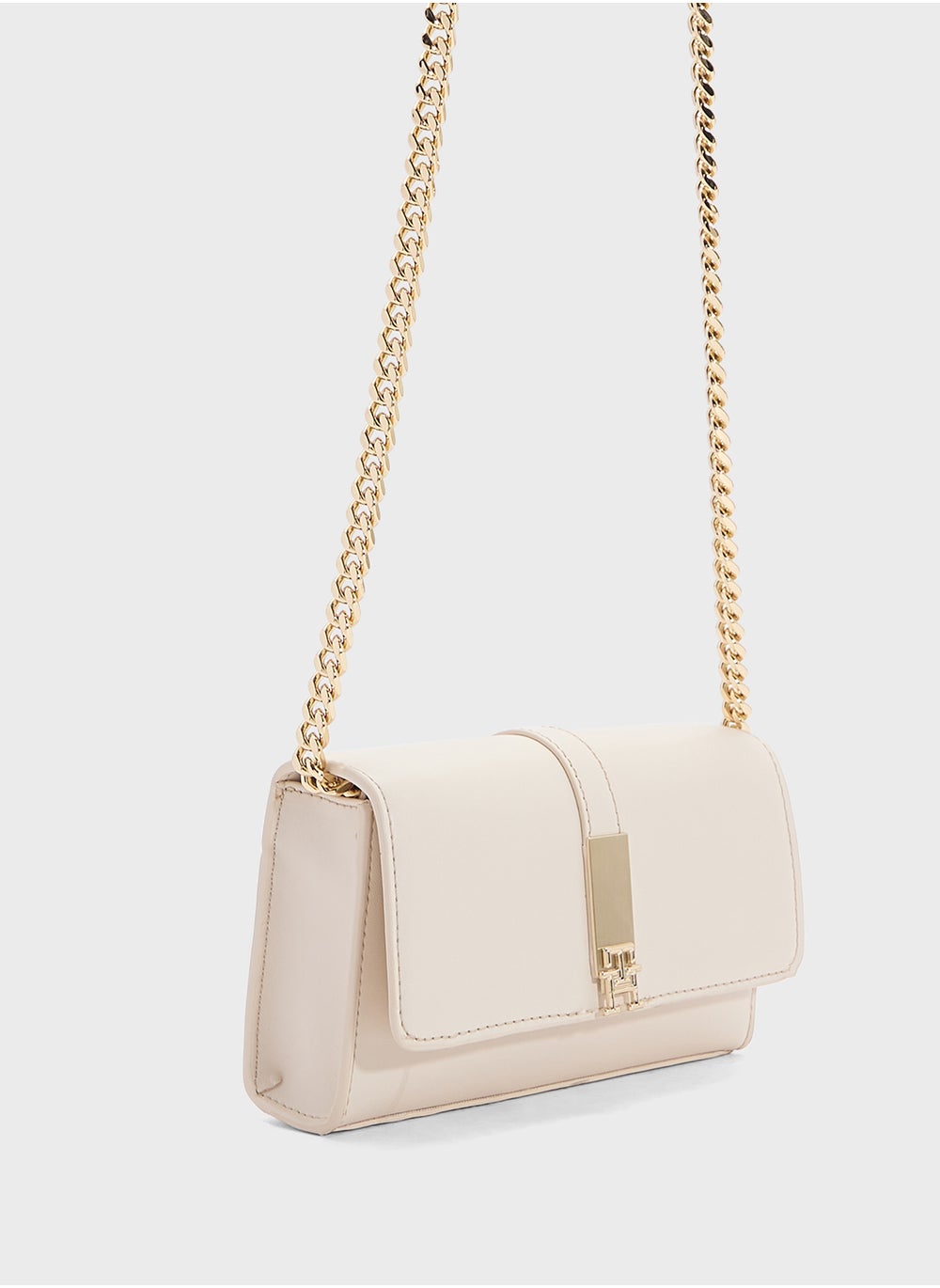 buy-tommy-hilfiger-heritage-mini-crossbody-bag-with-chain_cr4