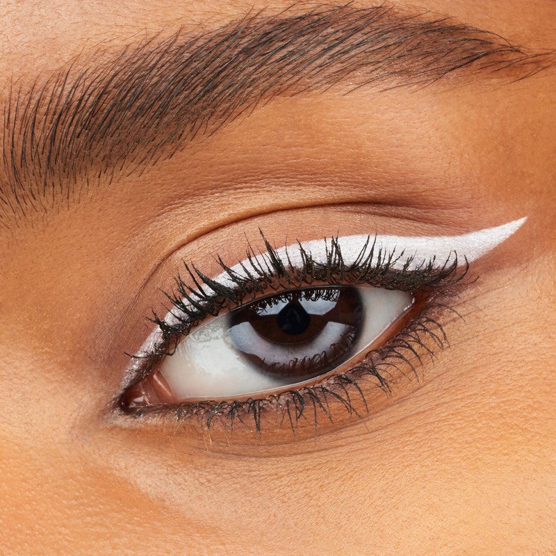 buy-essence-essence-kajal-pencil-04_bfu