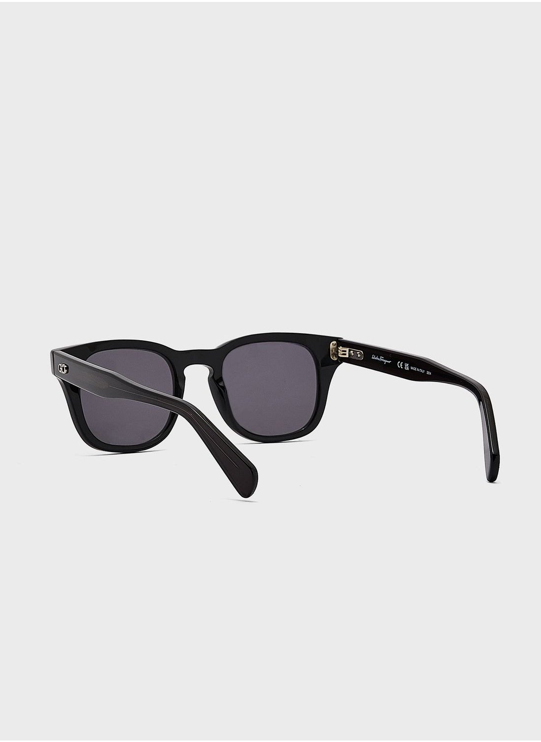 buy-salvatore-ferragamo-wayfarers-sunglasses_xn7