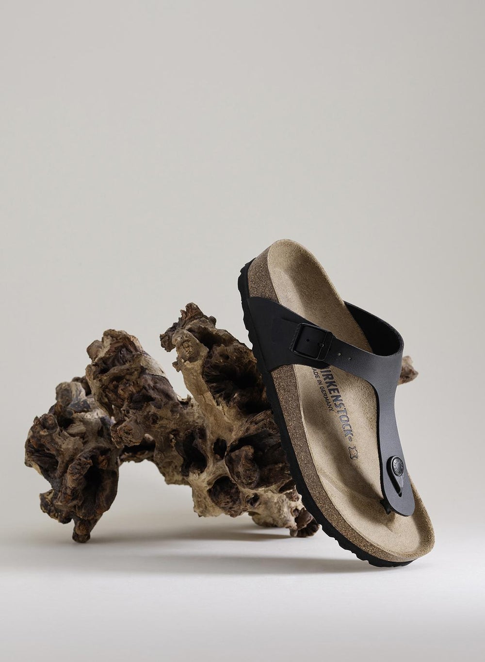 buy-birkenstock-gizeh-bf-regular-fit-sandals_f3d