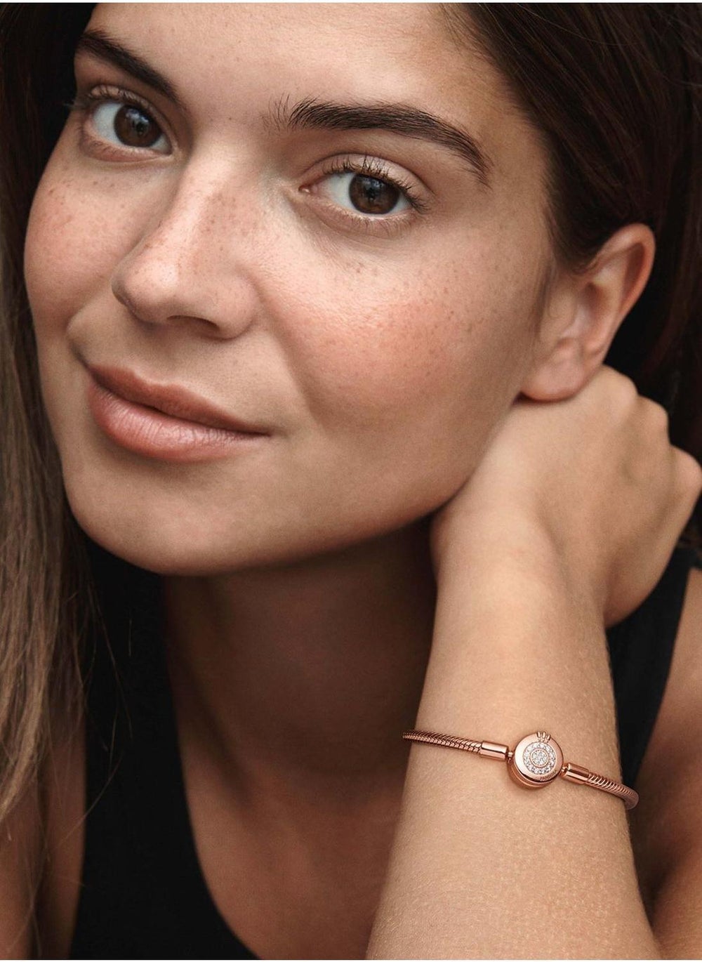 buy-pandora-pandora-moments-sparkling-crown-o-snake-bracelet_eg9