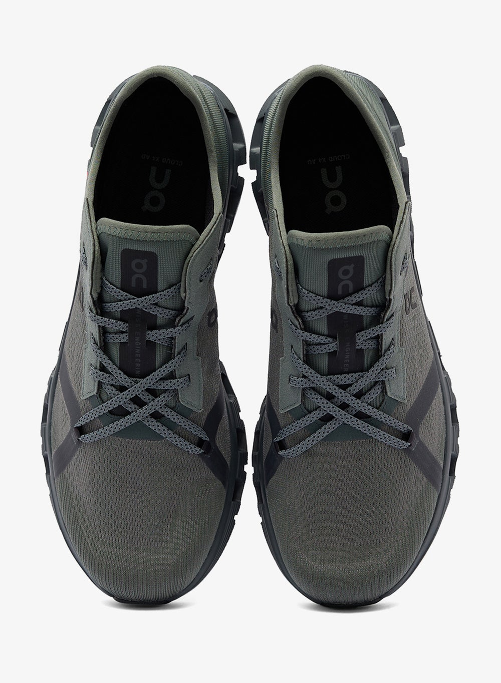 buy-on-running-cloud-x-4-ad_26o