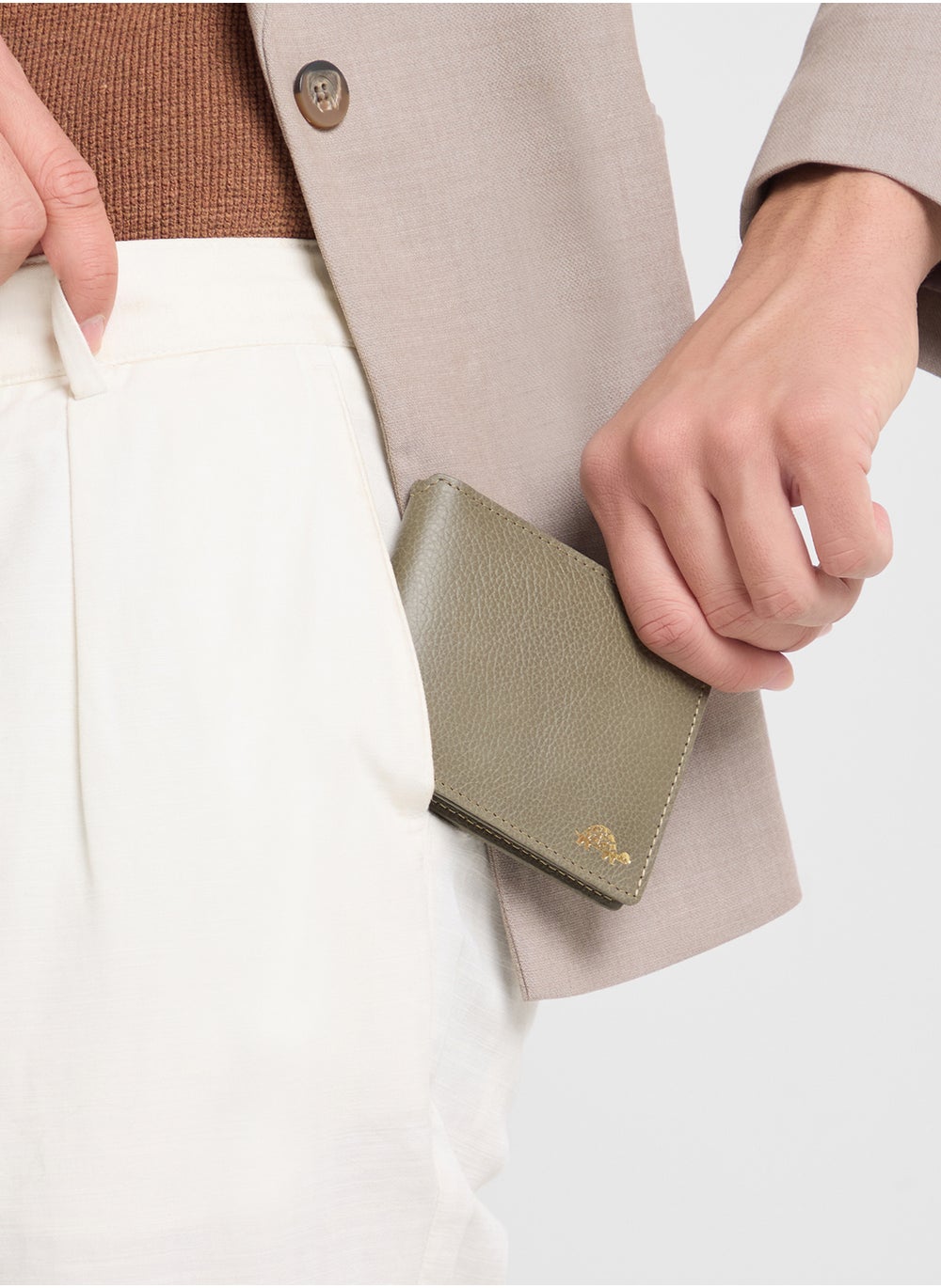 buy-robert-wood-genuine-leather-casual-bi-fold-wallet_cm9