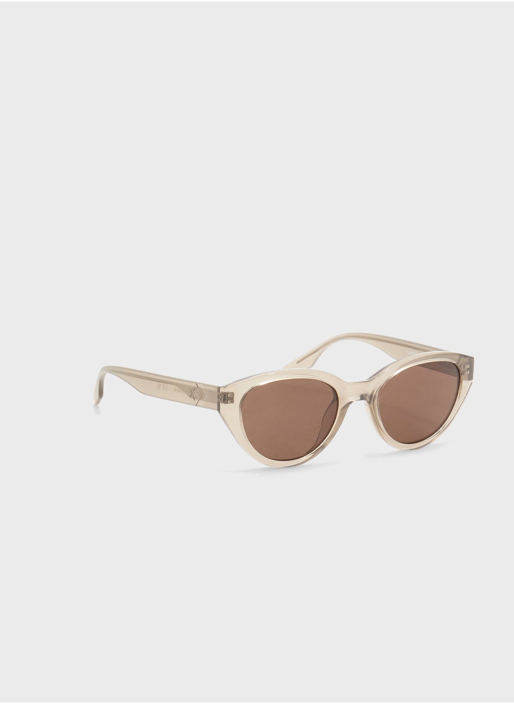 buy-converse-cat-eye-sunglasses_0v5
