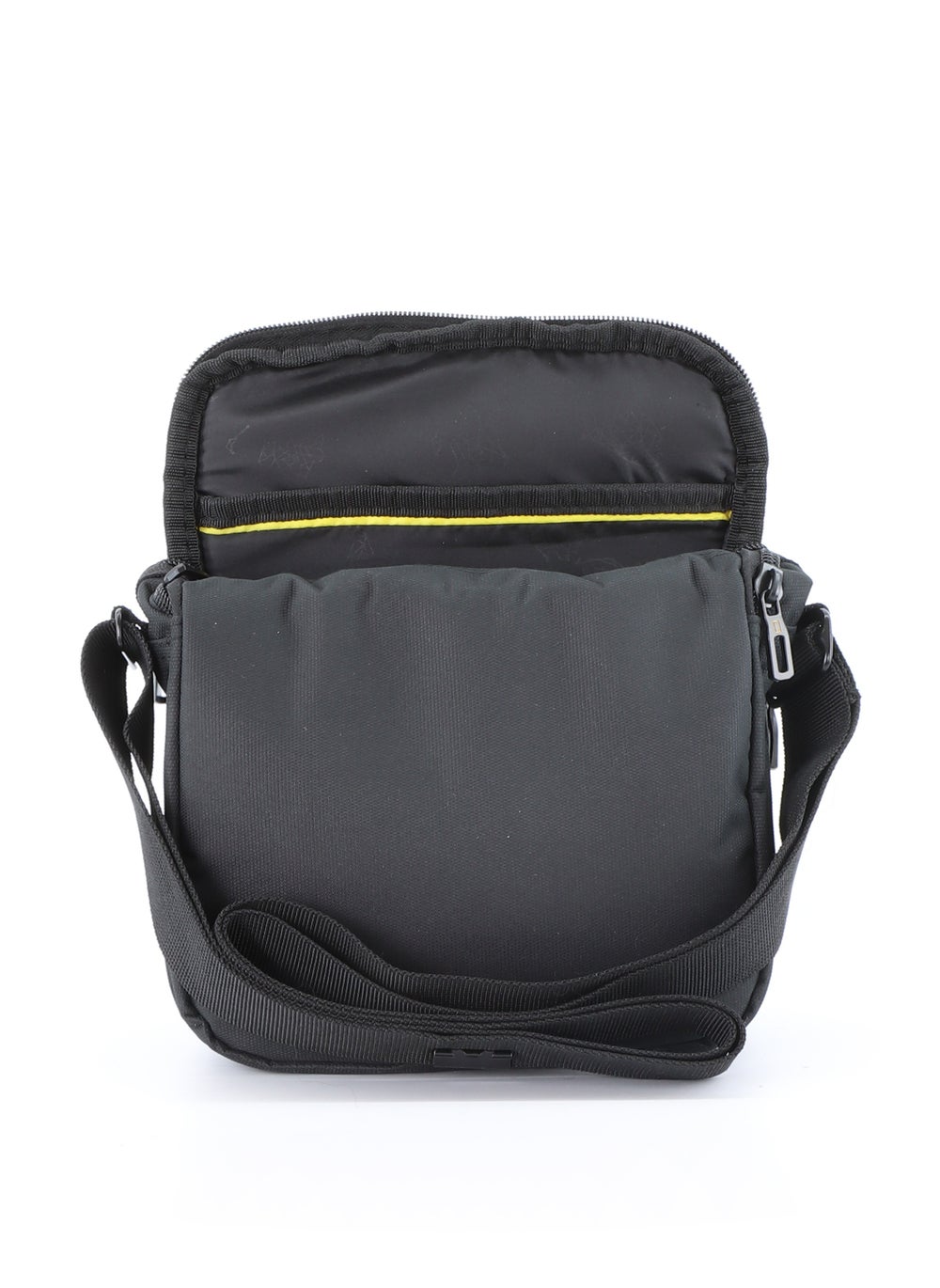 buy-national-geographic-national-geographic-pro-utility-bag-with-handle-black-compact-travel-bag-for-men-and-women-shoulder-bag-portable-organizer-sustainable-material-and-eco-friendly_nb5