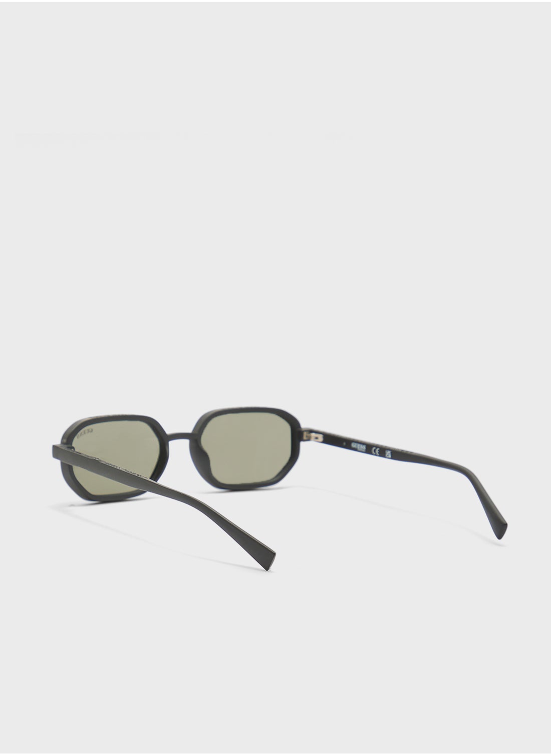buy-guess-gu0023302n53-shape-sunglasses_p3s