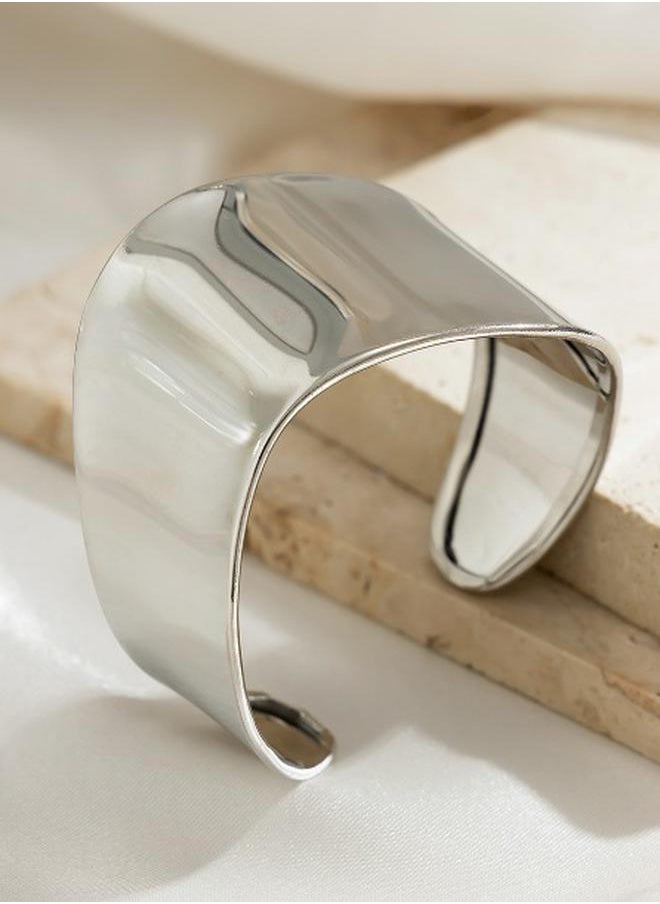 buy-styli-textured-wide-cuff-bangle_563
