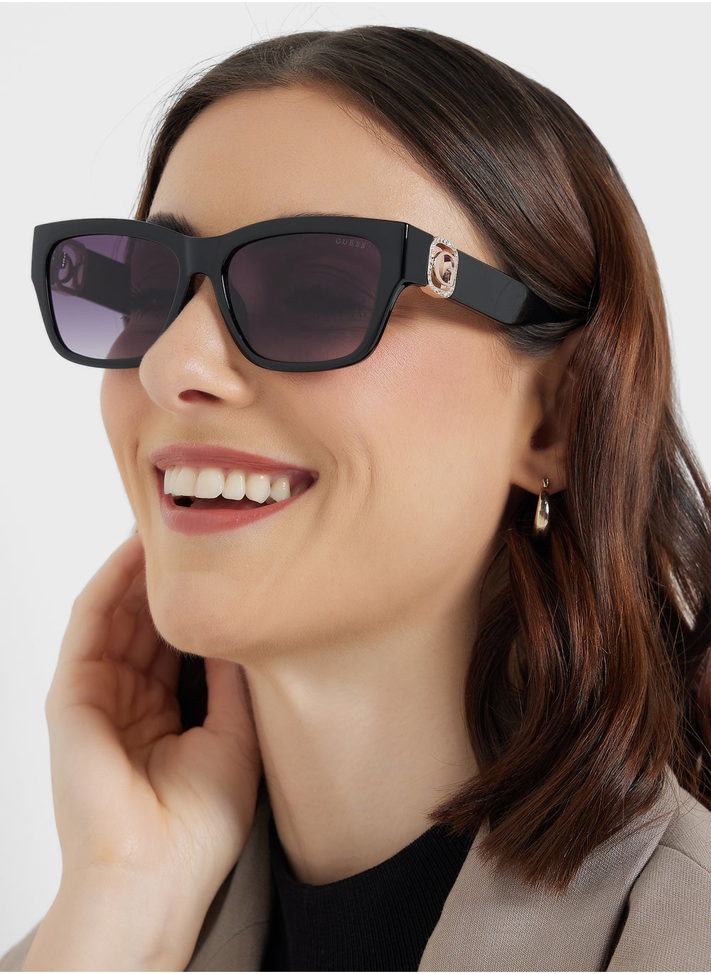 buy-guess-square-uv-protected-wayfarer-sunglasses_xwu