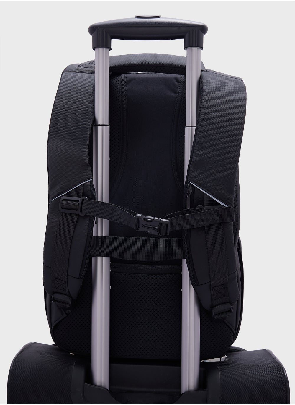buy-robert-wood-premium-padded-multi-compartment-laptop-backpack_pla