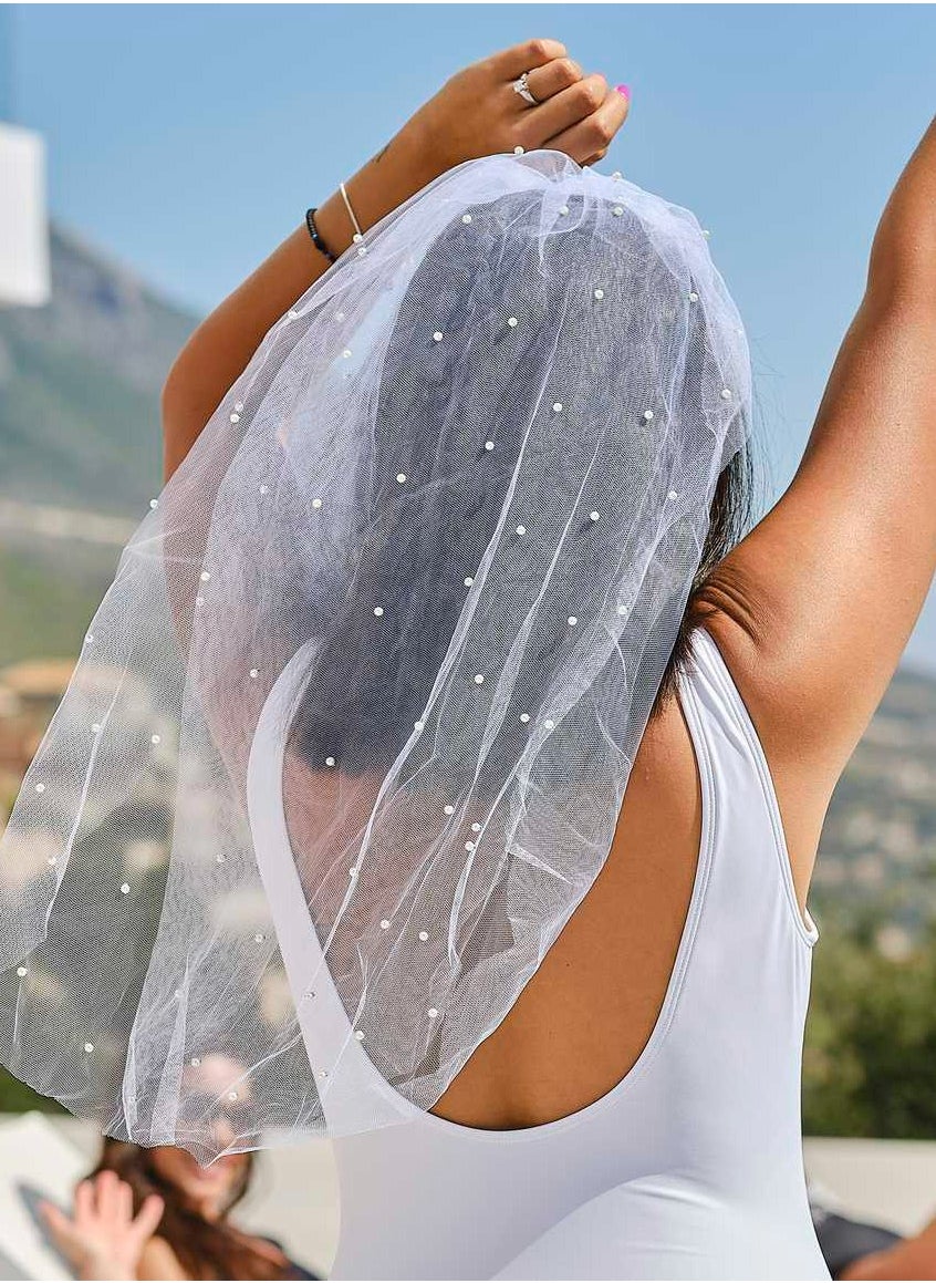 buy-ginger-ray-the-bride-headband-with-veil-silver-with-pearls_rc7