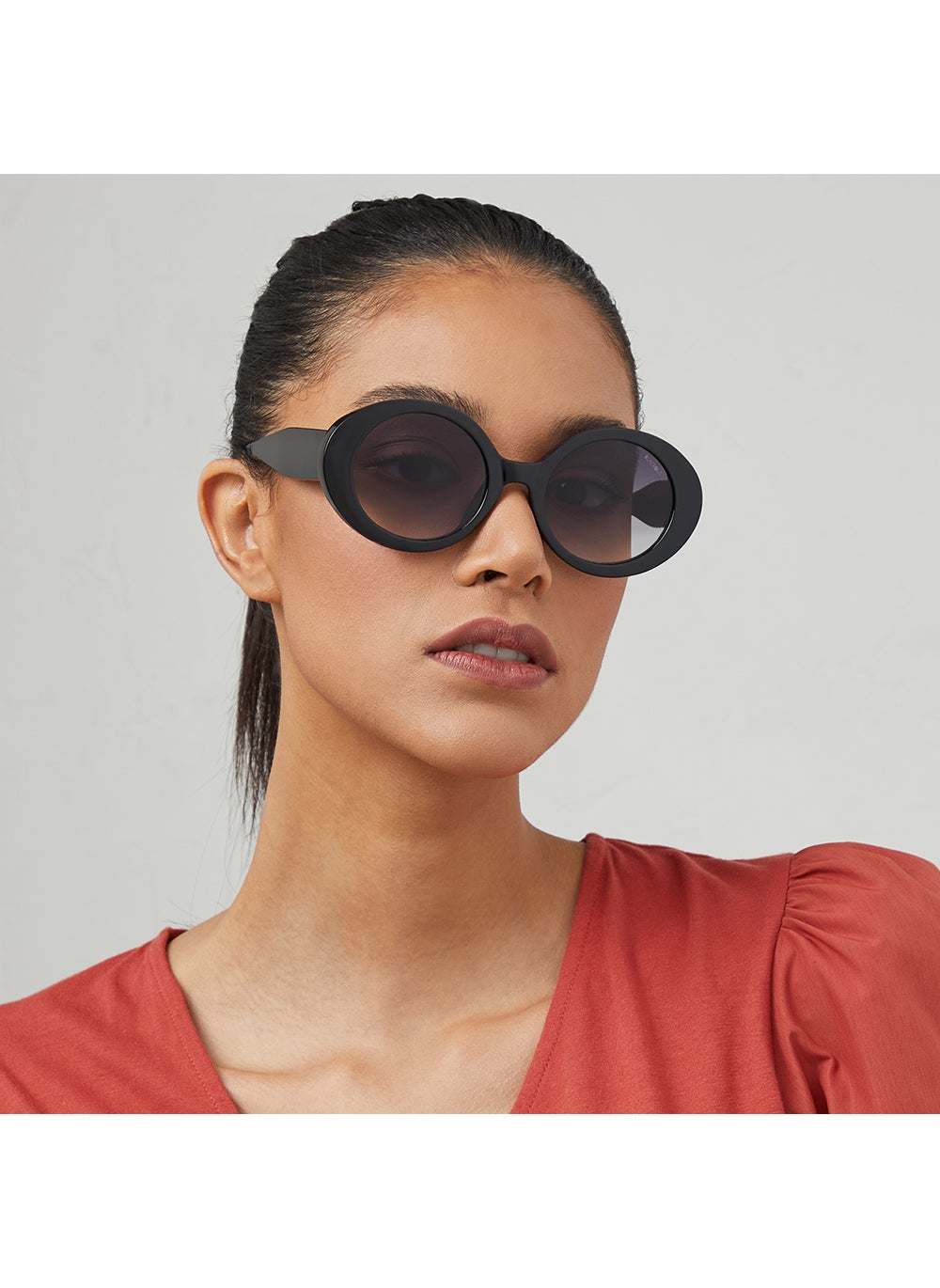buy-blackout-blackout-jackie-o-round-full-rim-sunglasses_oiw