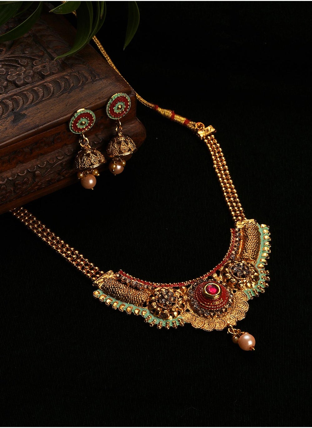 buy-sohi-red-green-contemporary-jewellery-set_skz