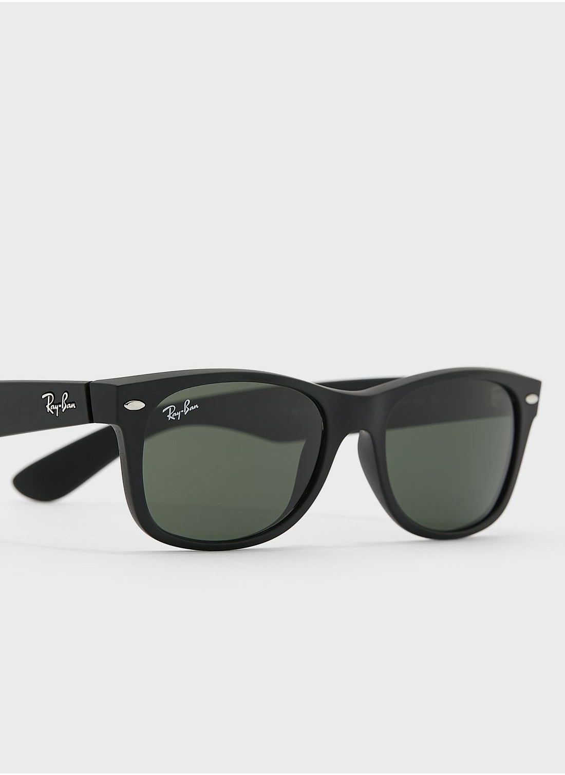 buy-ray-ban-0rb2132-new-wayfarer-sunglasses_o0x