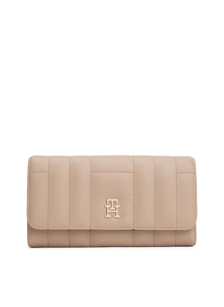 buy-tommy-hilfiger-logo-flape-over-feminine-clutches_id6