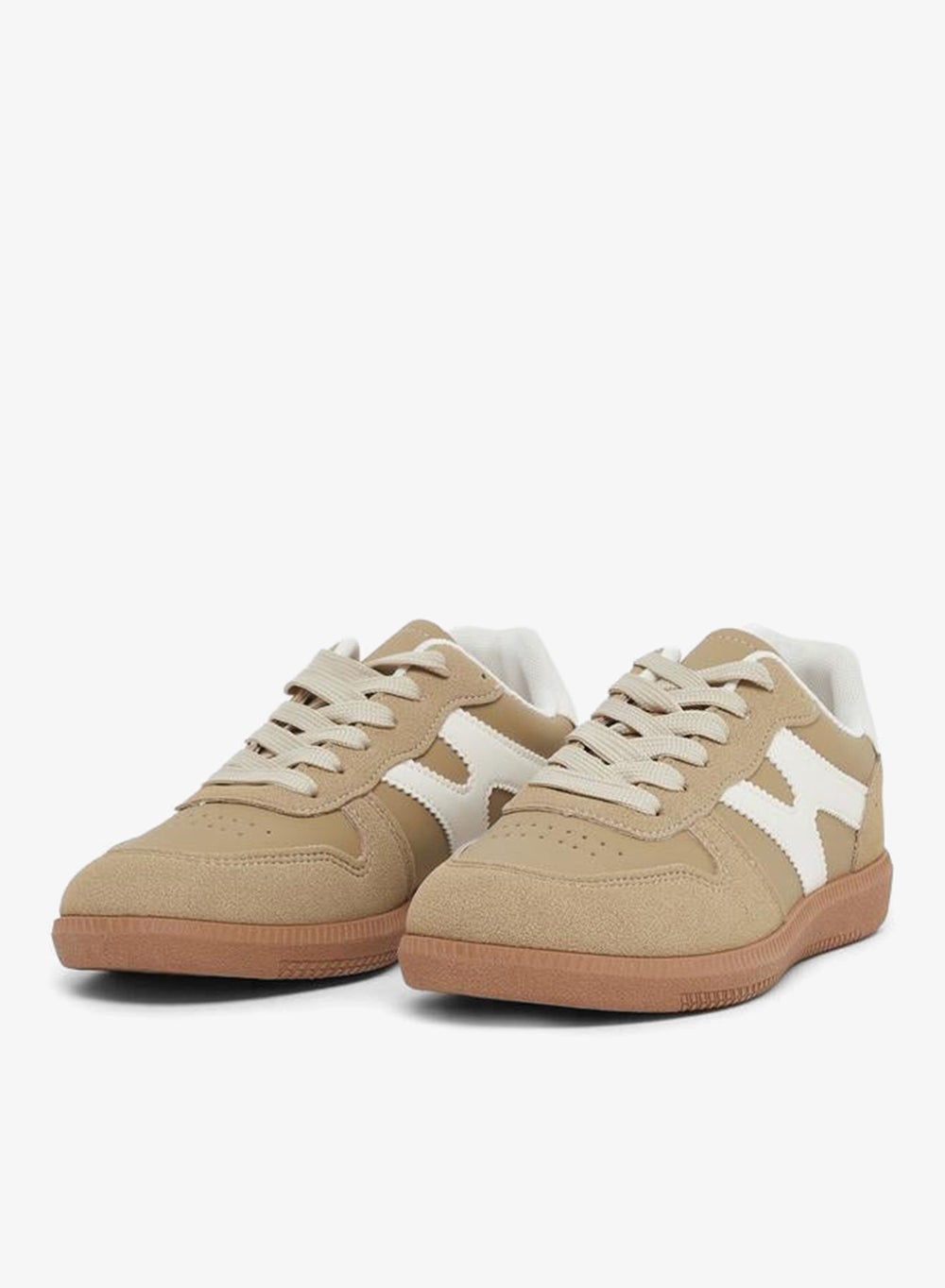 buy-styli-panelled-lace-up-sneakers_xie
