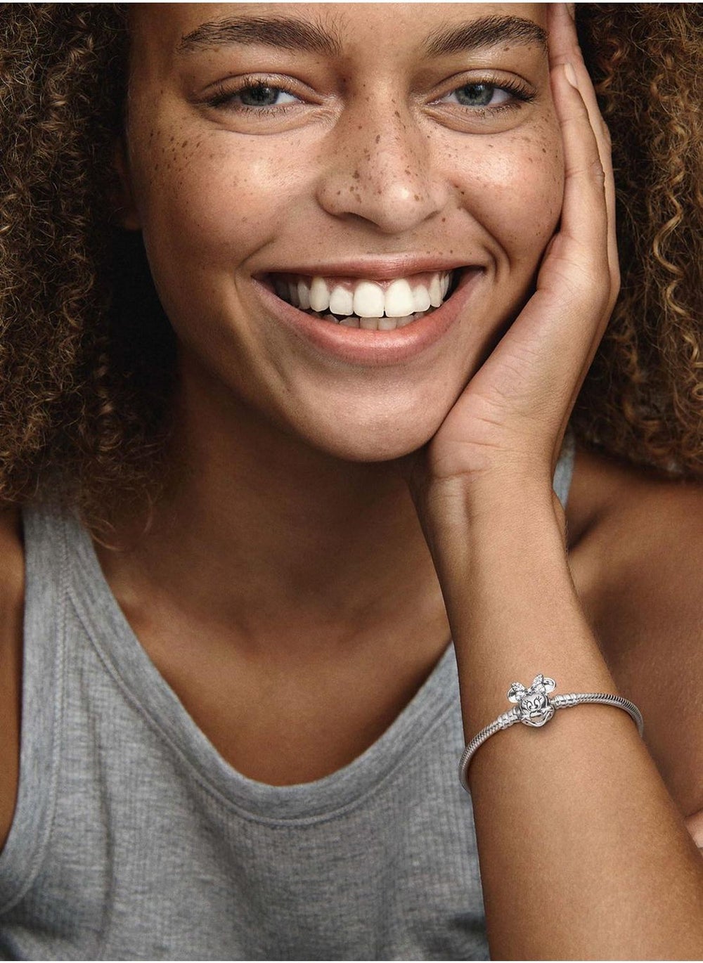 buy-pandora-disney-pandora-moments-pava-c-minnie-mouse-bracelet_zwl