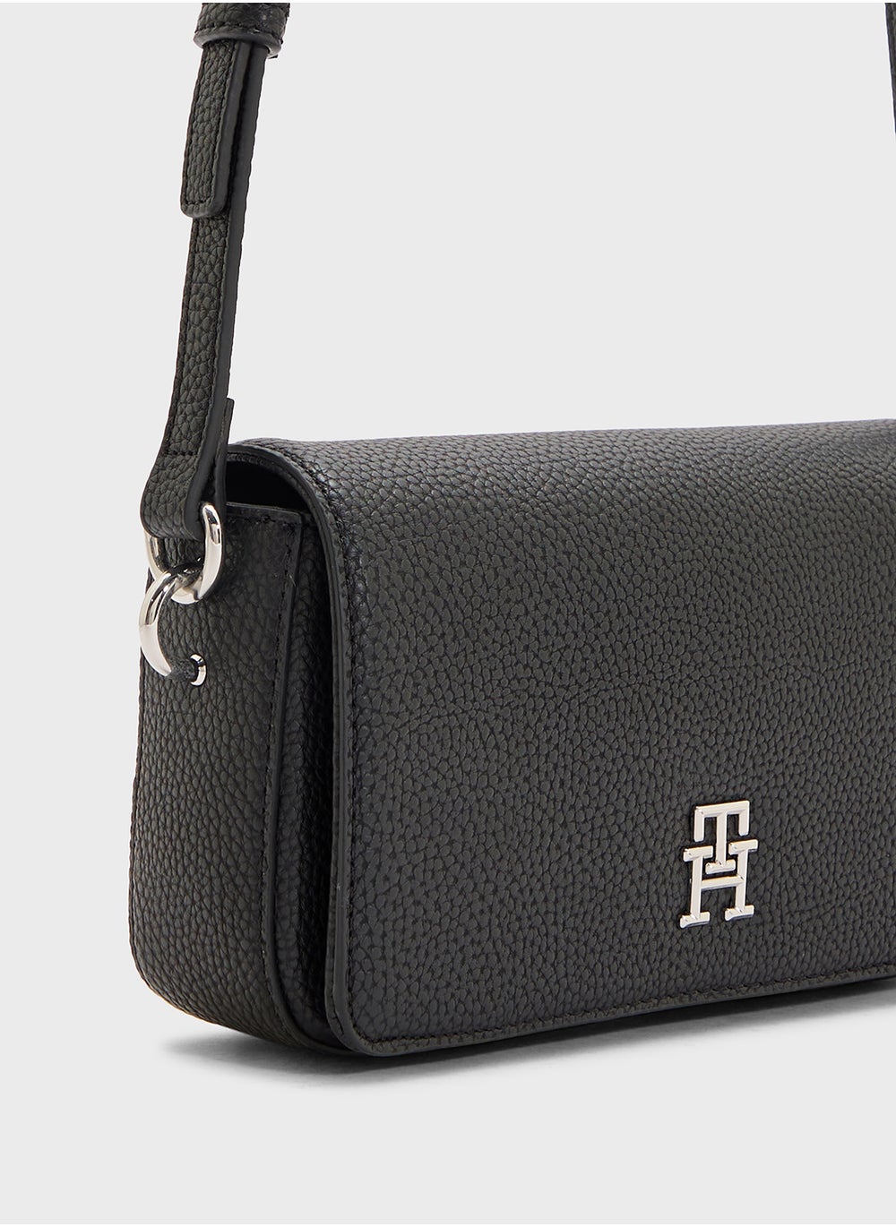 buy-tommy-hilfiger-flapover-crossbody_sib