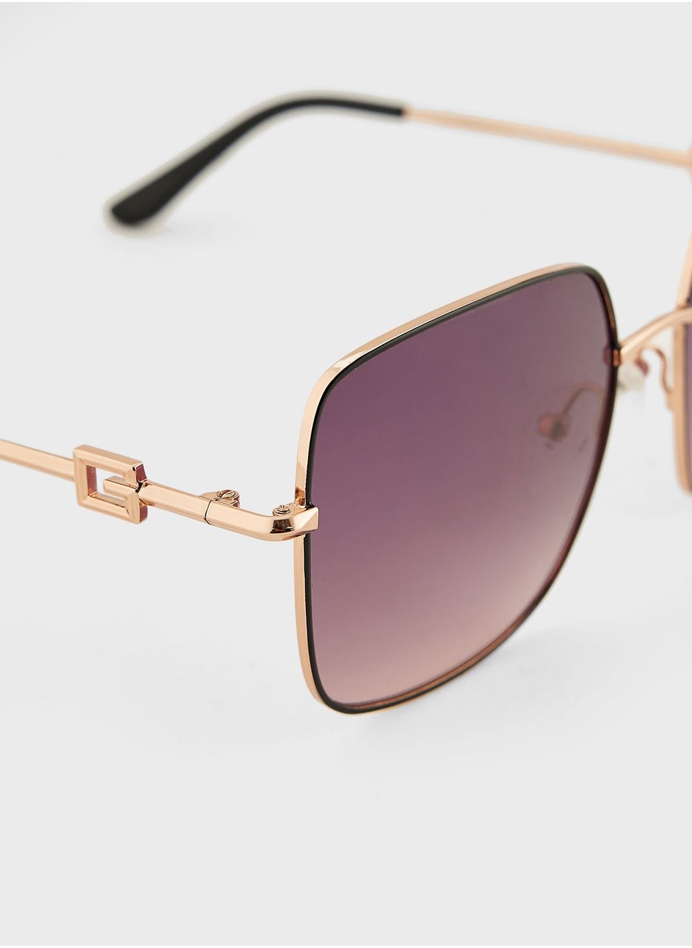 buy-guess-square-cool-sunglasses_y0y