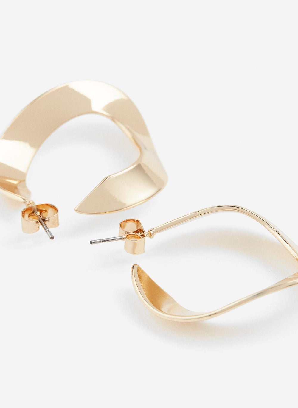 buy-h-m-wavy-hoop-earrings_91h