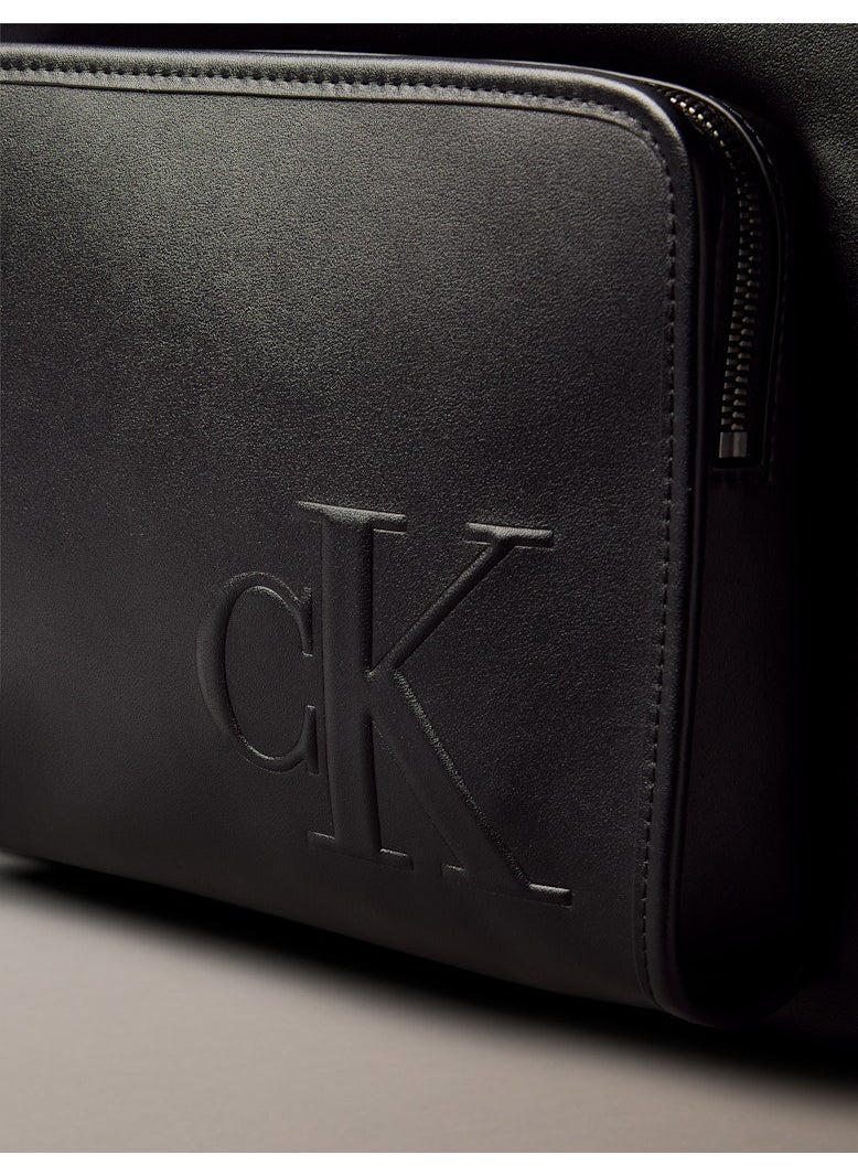 buy-calvin-klein-jeans-logo-detailed-top-handle-zip-over-backpack_uk7