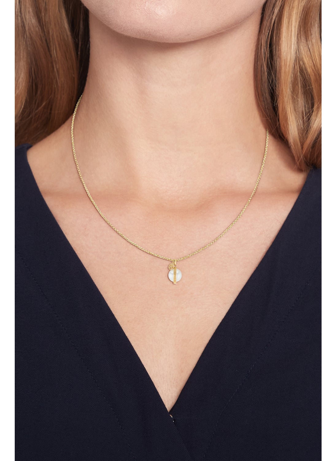buy-tommy-hilfiger-pearl-long-chain-necklace_pvg