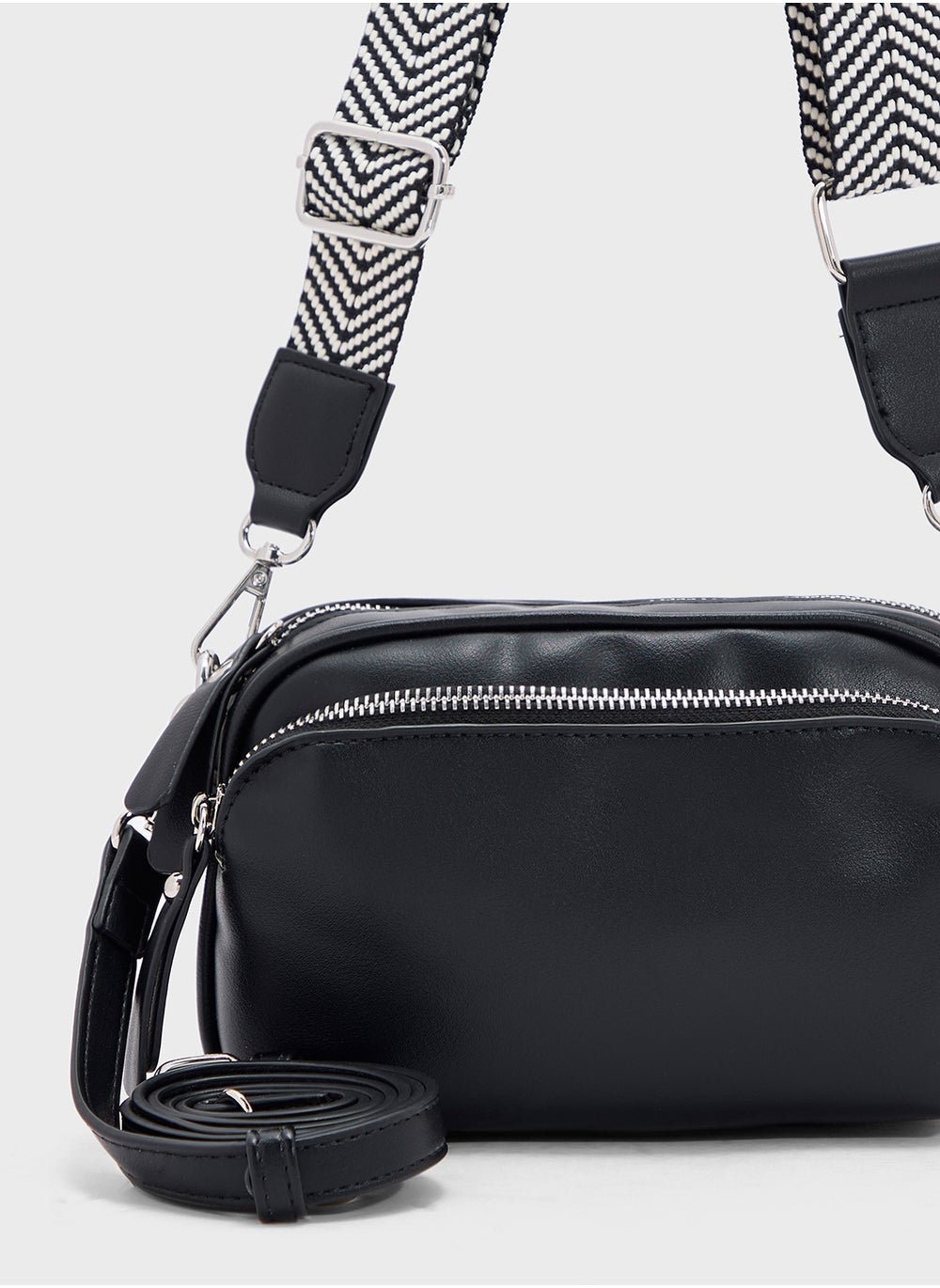 buy-ginger-multi-pocket-crossbody-with-2-straps_y3y
