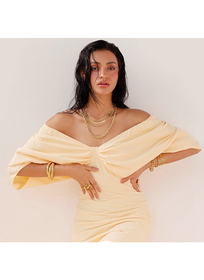 buy-noya-18k-gold-plated-meghan-interlock-necklace_7cq